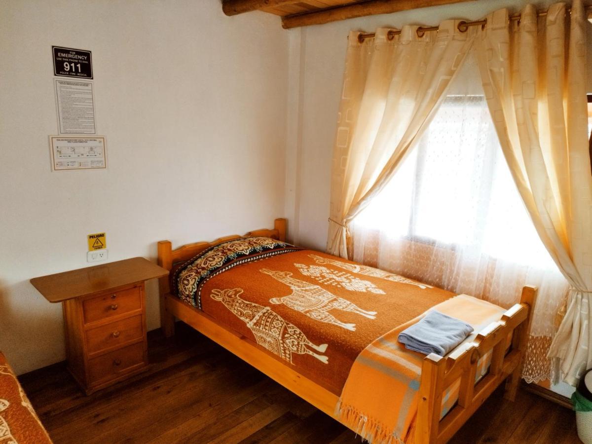 Hostal Taita Cristobal Isinlivi Esterno foto