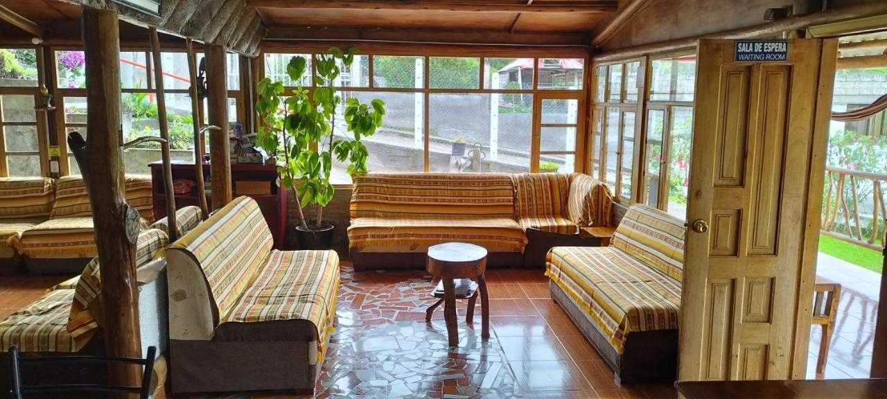 Hostal Taita Cristobal Isinlivi Esterno foto